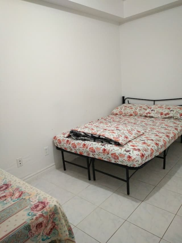 チャイナタウン トラベラーズ ホーム-ダブルルーム ダブルベッド 1 台 共用バスルーム-4