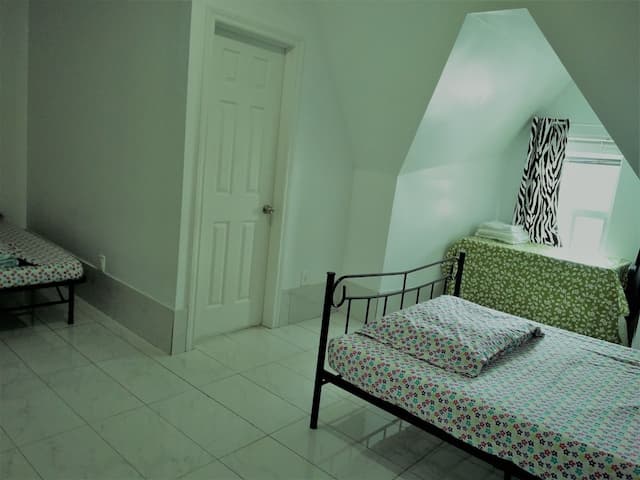 チャイナタウン トラベラーズ ホーム-4 人部屋 専用バスルーム-18