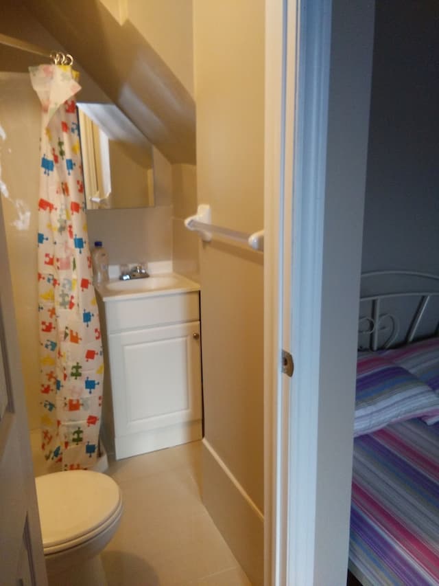 チャイナタウン トラベラーズ ホーム-トリプルルーム 専用バスルーム-4