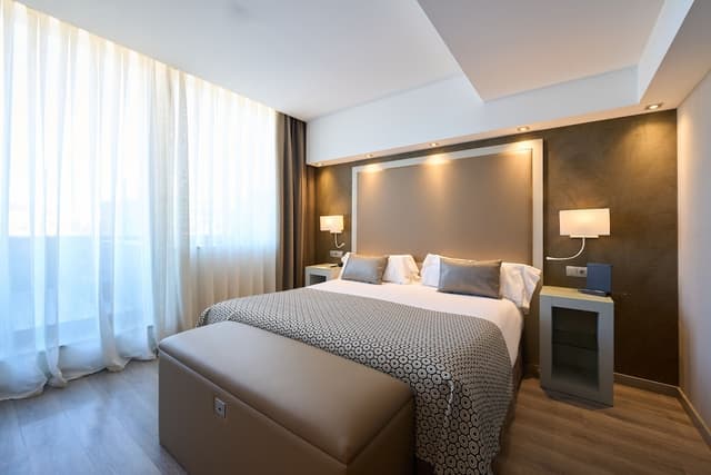 カタロニア スクエア-ジュニア スイート プライベートプール-3