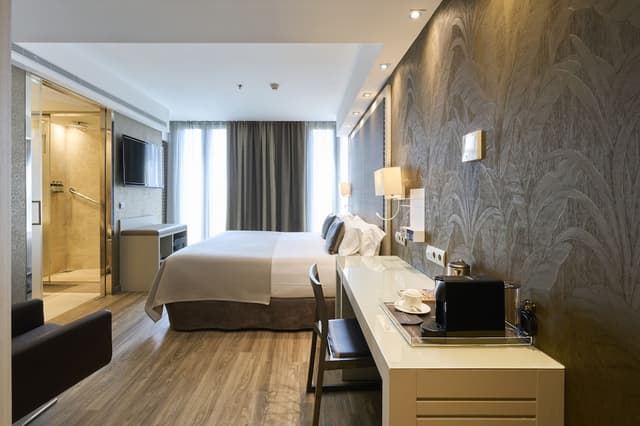 カタロニア スクエア-ダブルまたはツインルーム-4