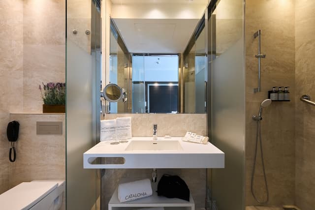 カタロニア スクエア-ジュニア スイート プライベートプール-7