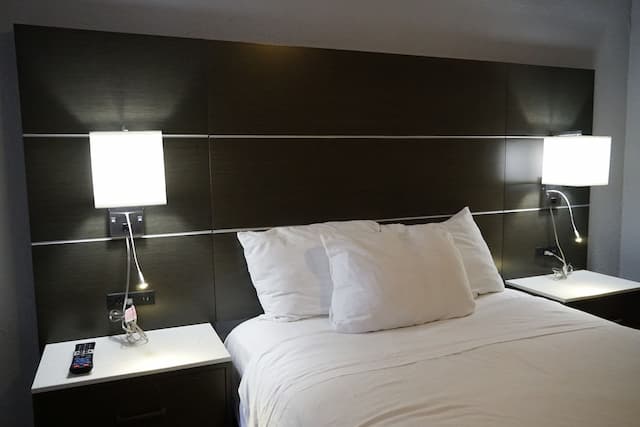 猶他賓館-標準客房, 1 張標準雙人床, 共用浴室-1