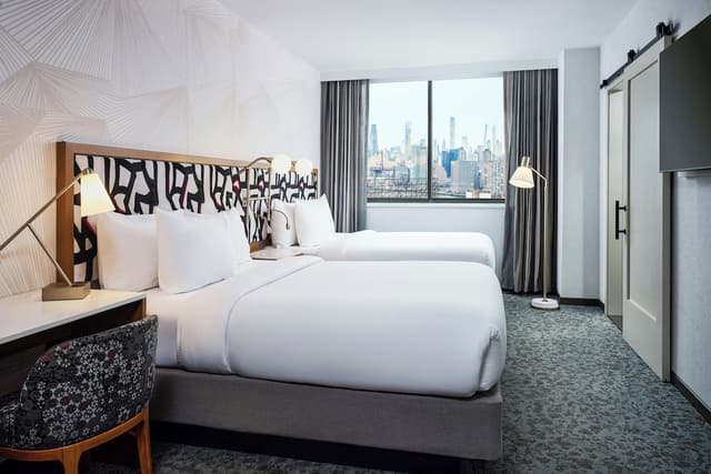 SpringHill Suites by Marriott New York Queens-Suite, 2 Queen Beds, City View-5