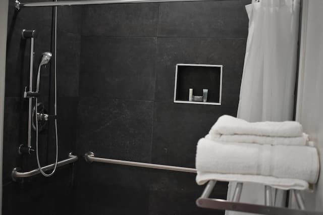 Bluestar 酒店-King Suite, Accessible, Non-smoking-9