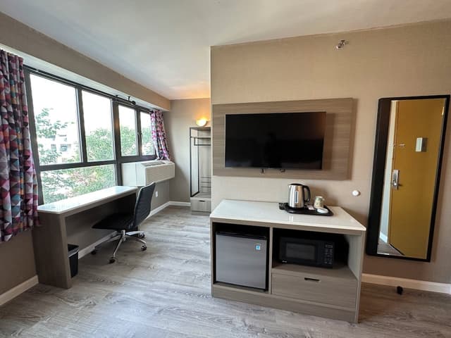 Regal Inn & Suites New York LaGuardia Hotel-標準單人房, 1 張特大雙人床, 非吸煙房-6