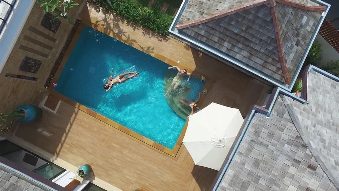 普吉府-拉威亞納西別墅及兒童樂園（原名拉威 VIP 別墅）