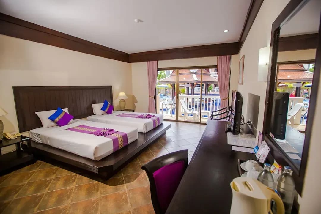 普吉府-布吉卡塔泳池度假村