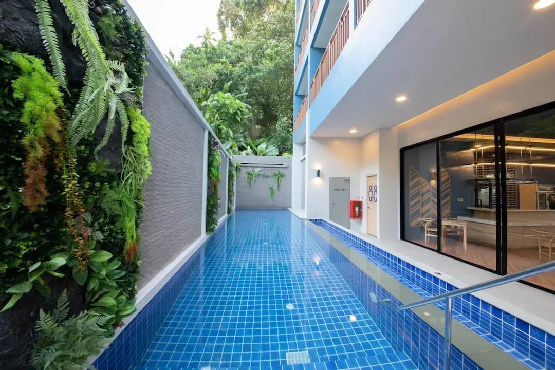 普吉府-黃金天堂飯店