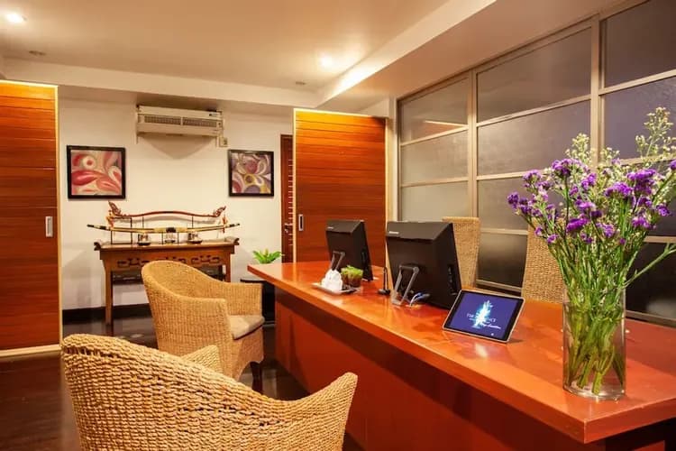 Check-in/check-out kiosk