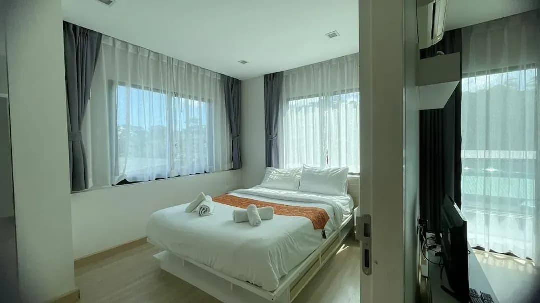 Phuket-Happy Place Condo