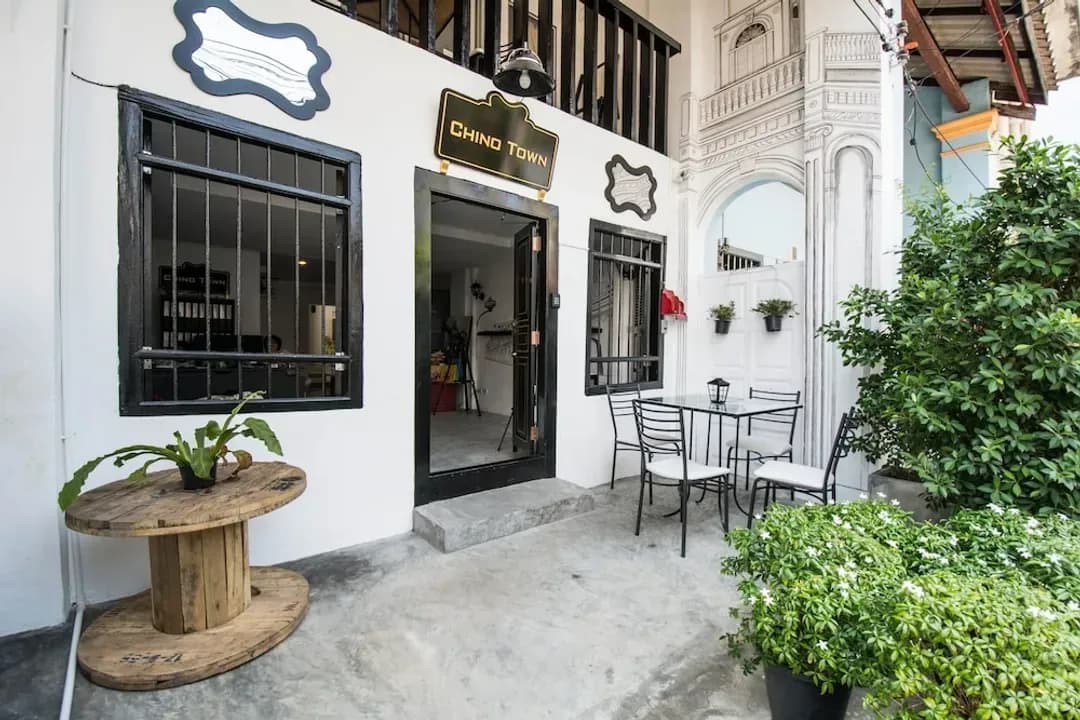 Phuket-Chino Town Gallery Alley