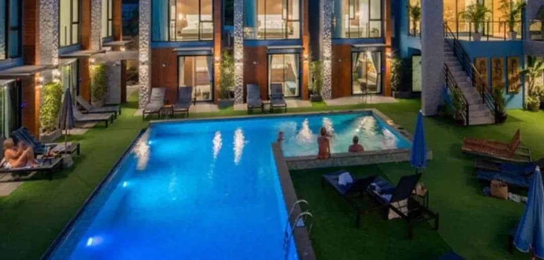 Phuket-Peace Blue Naiharn Naturist Resort Phuket