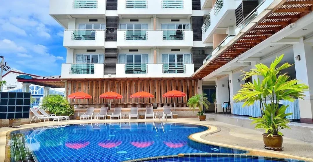 スラータニー-ファースト レジデンス ホテル