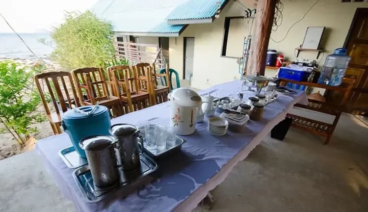 Breakfast area