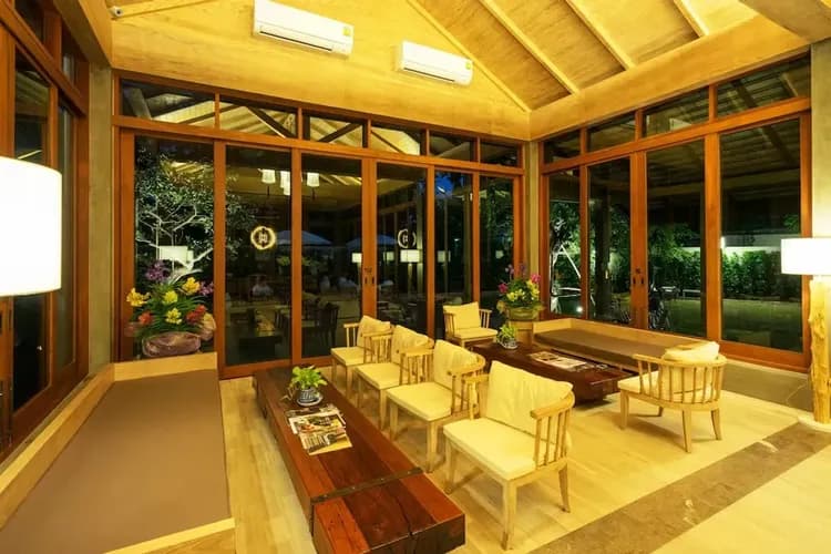 Check-in/check-out kiosk