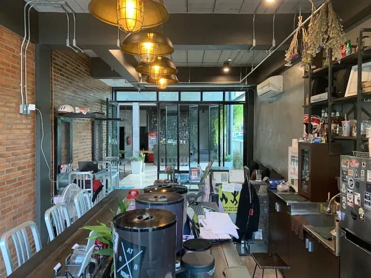 Check-in/check-out kiosk