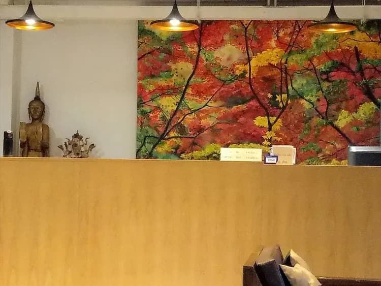 Check-in/check-out kiosk