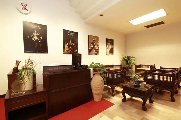 Lobby sitting area