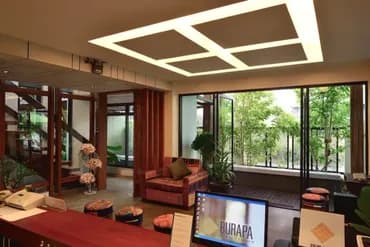 Check-in/check-out kiosk