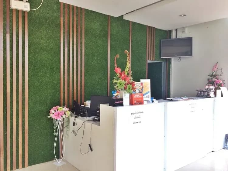 Check-in/check-out kiosk