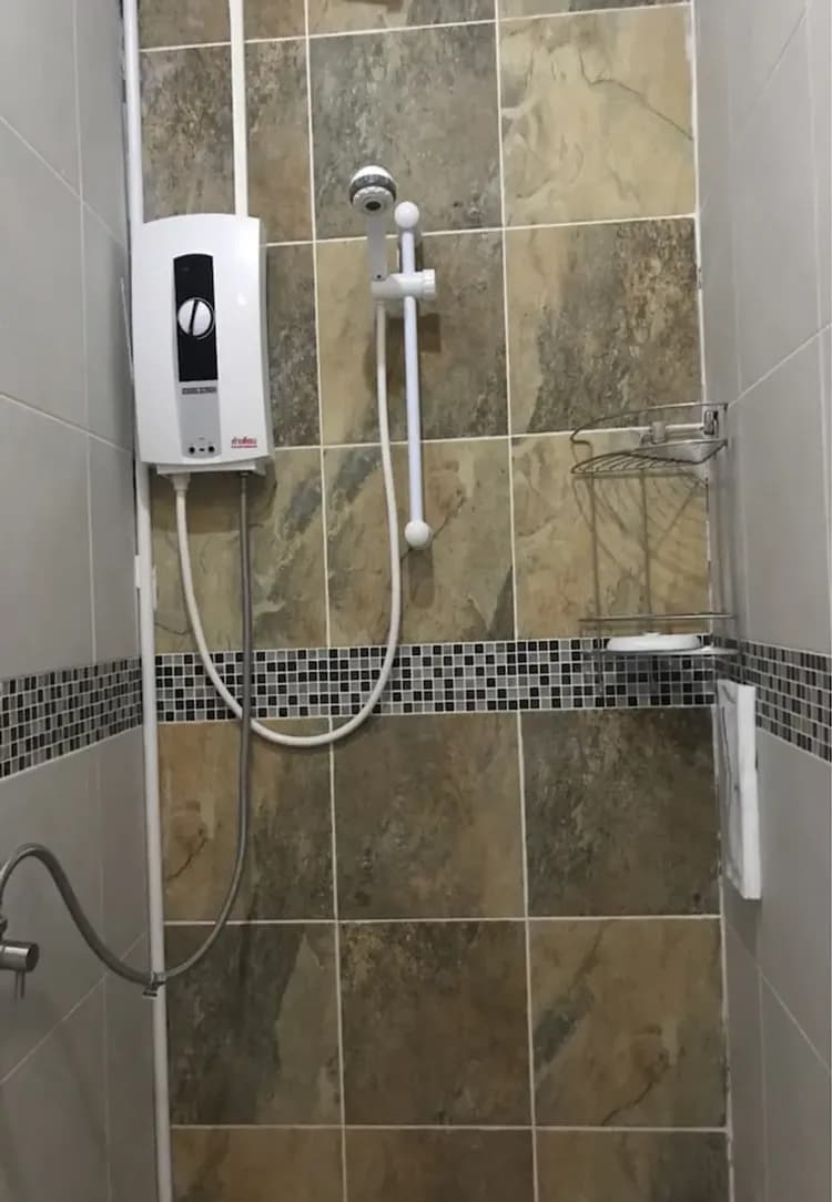 Bathroom shower