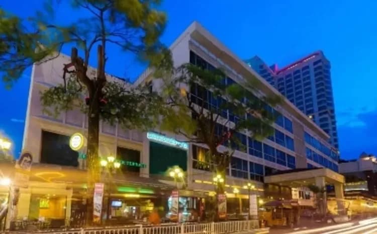 清邁旅遊｜五星午茶,泰服坐嘟嘟車,森林藝術村,夜間動物園,恐龍油條,蘭娜星巴克,美食饗宴,無購物五日-7