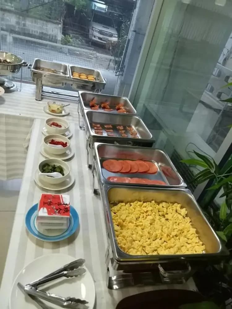 Breakfast buffet