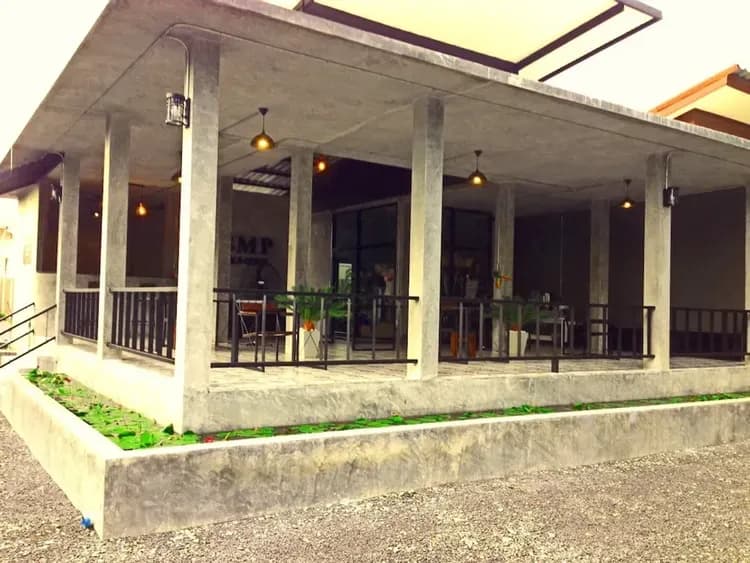 Check-in/check-out kiosk