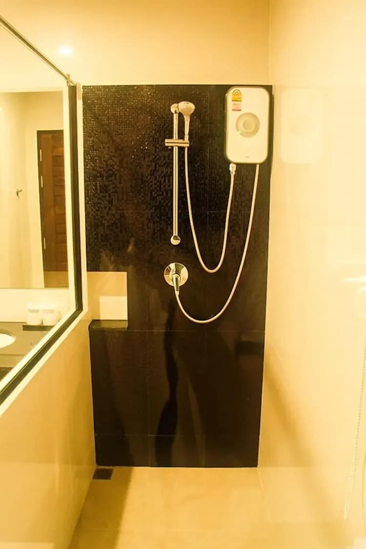 Bathroom shower