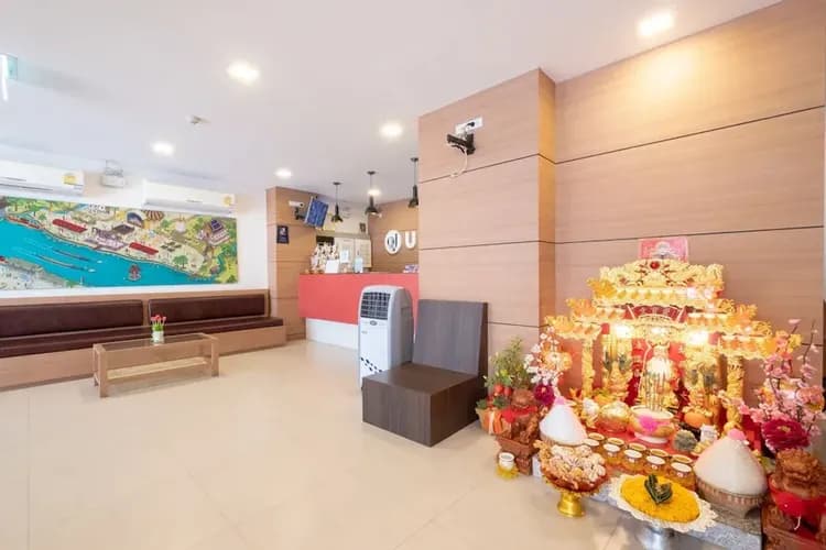 Check-in/check-out kiosk