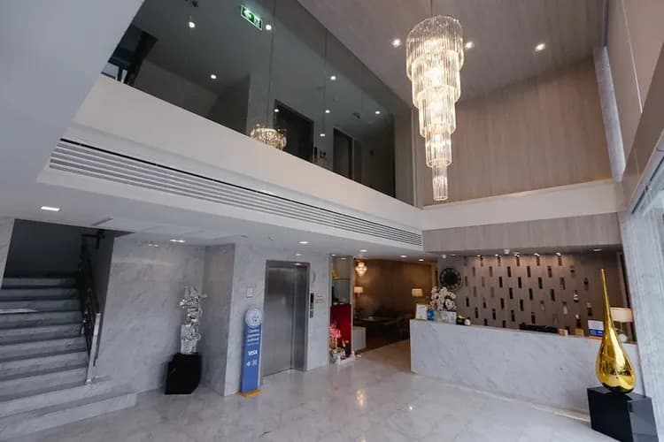 Check-in/check-out kiosk