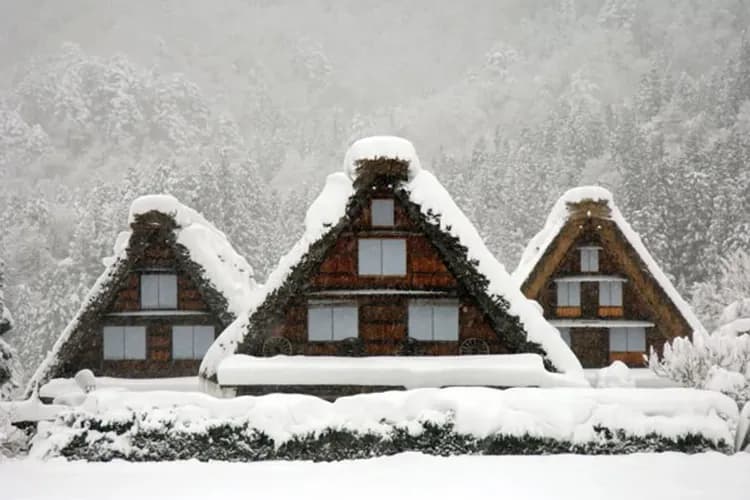 冬戀北陸致青春～童話合掌村、新穗高纜車、牧歌之里戲雪、兼六園溫泉香五日