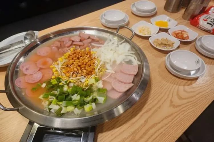 韓式部隊火鍋