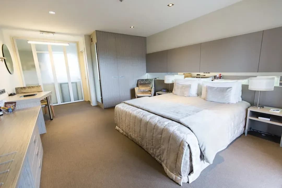 Canterbury District-Airport Gateway Motor Lodge