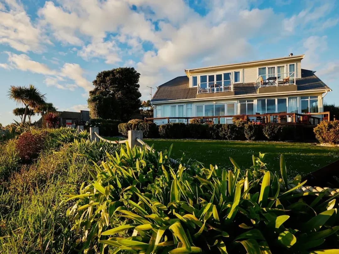 Canterbury District-Lemon Tree Lodge