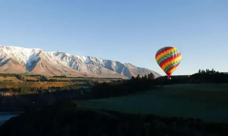 Helicopter/plane tours