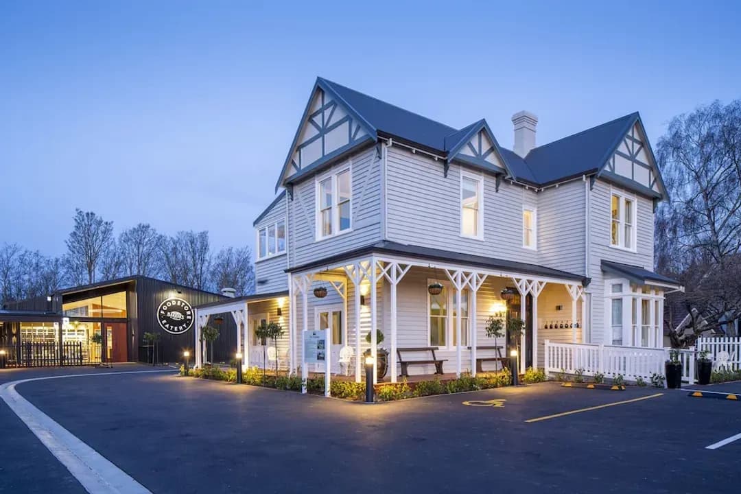 캔터베리 구-더 비카라지 제럴딘