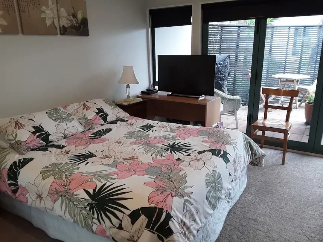 坎特伯雷區-岩窟旅館