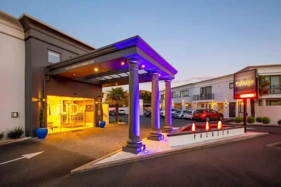 ネルソン-パラッツォ モーター ロッジ