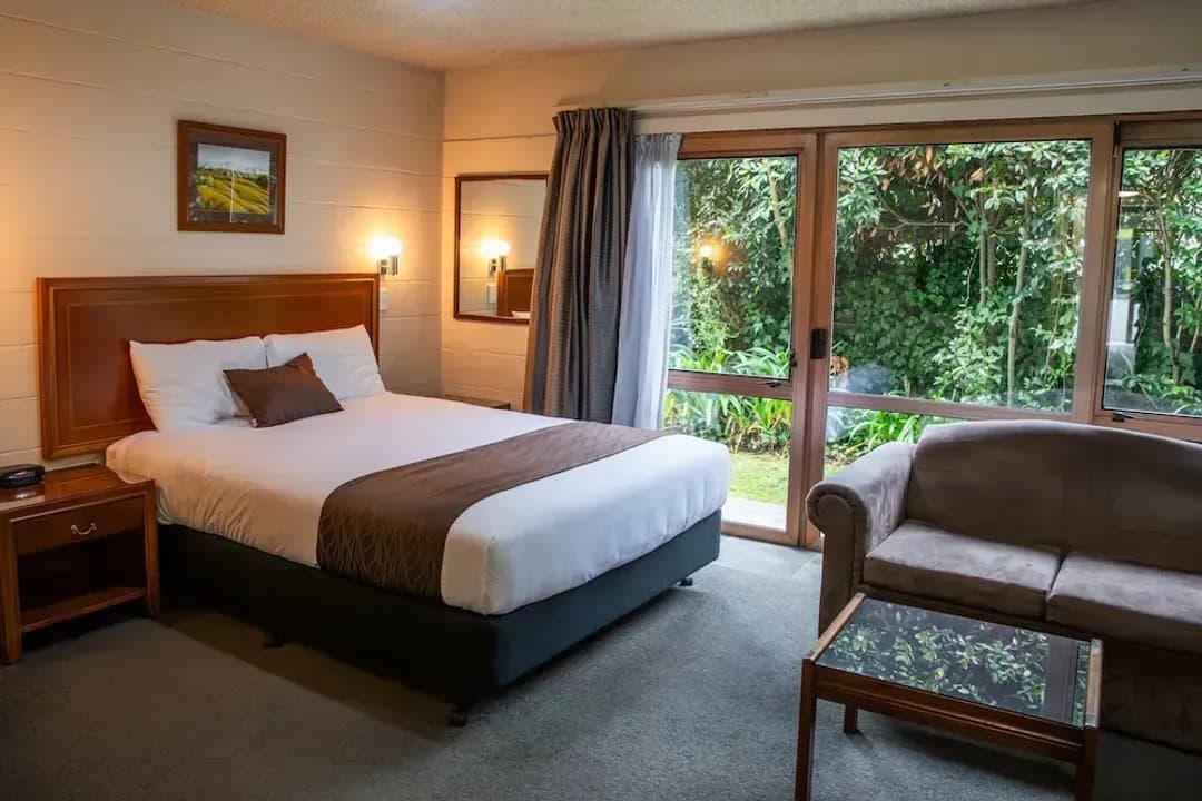 넬슨-애드머럴스 모터 인