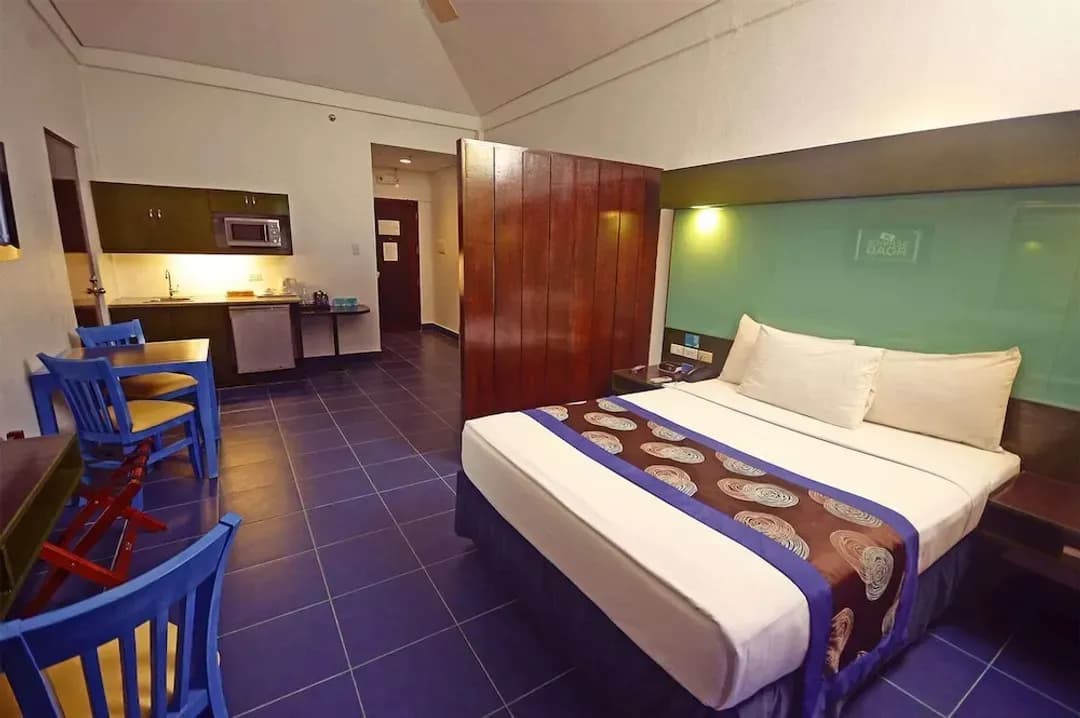 Palawan Province-Microtel by Wyndham Puerto Princesa