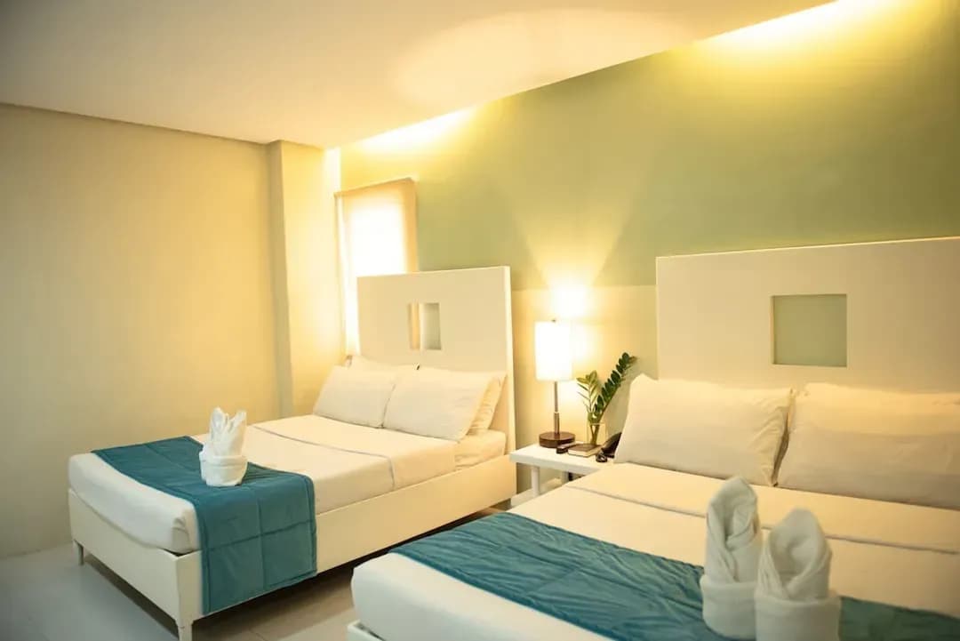 팔라완 주-홀리데이 스위트 비즈니스 디스트릭트 (엠파이어 스위트 호텔)