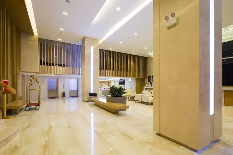 Check-in/check-out kiosk