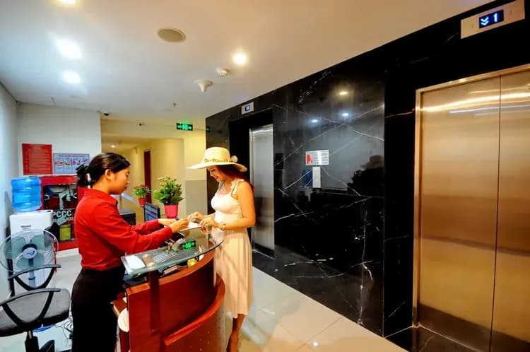 Concierge desk