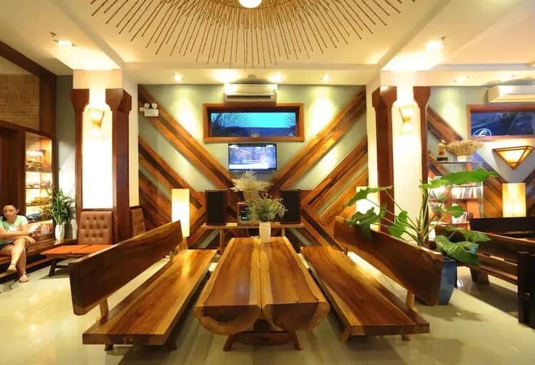 Lobby sitting area