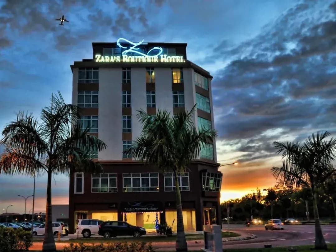 Sabah state-Palette Kota Kinabalu Near by Imago Shopping Mall Formerly Zara's Boutique Hotel