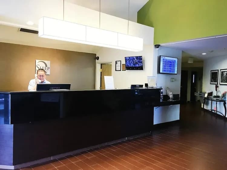 Concierge desk