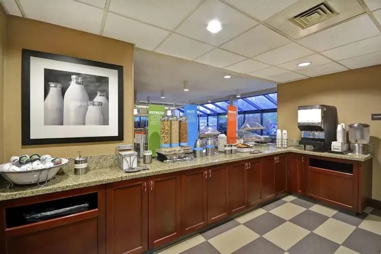 Breakfast area
