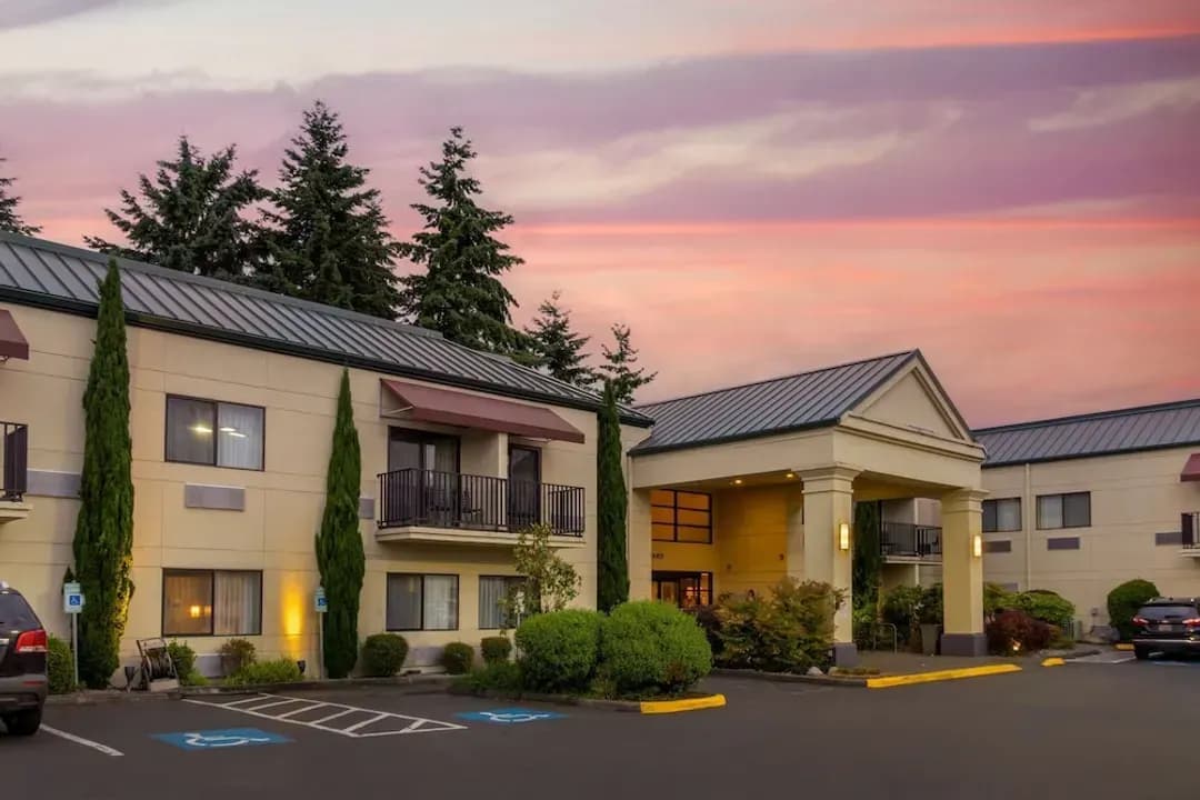 King County-Best Western Plus Plaza by the Green